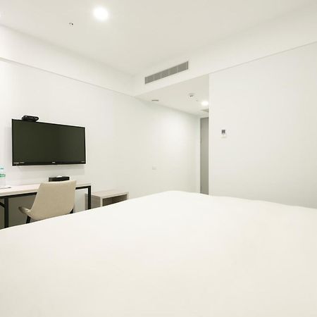 Fengjia Jinrui Hotel Taichung Room photo